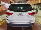 2019 Toyota Highlander Xle White vin: 5TDJZRFH7KS572744