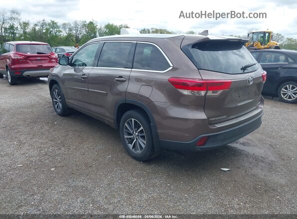5TDJZRFH8HS474864 2017 TOYOTA LE Оранжевый Задняя левая четверть