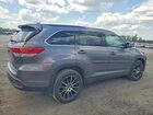 2018 Toyota Highlander Se Gray vin: 5TDJZRFH8JS496918