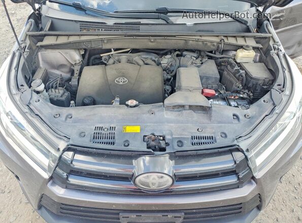 5TDJZRFH8JS496918 2018 TOYOTA HIGHLANDER Gray Vista del compartimento del motor