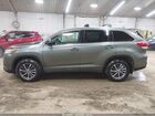 2018 Toyota Highlander Se/xle Green vin: 5TDJZRFH8JS891021