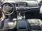 2019 Toyota Highlander Xle Белый vin: 5TDJZRFH8KS915514