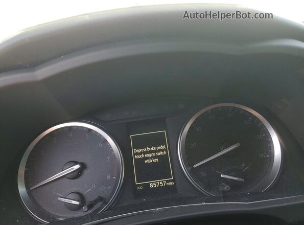 5TDJZRFH8KS915514 2019 TOYOTA HIGHLANDER Белый Вид щитка приборов
