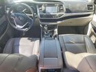 2018 Toyota Highlander Xle White vin: 5TDJZRFH9JS528095