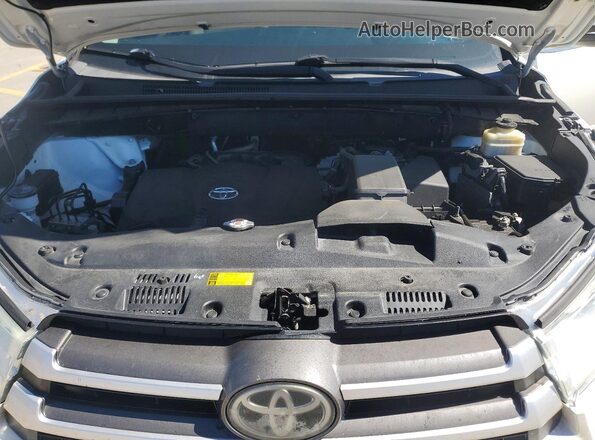 5TDJZRFH9JS528095 2018 TOYOTA HIGHLANDER White Vista del compartimento del motor