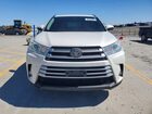2018 Toyota Highlander Xle White vin: 5TDJZRFH9JS528095
