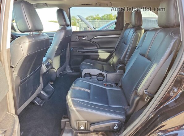 5TDJZRFH9JS535225 2018 TOYOTA HIGHLANDER Black Rear interior view