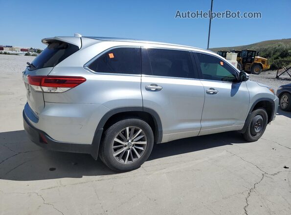 5TDJZRFHXHS401026 2017 TOYOTA HIGHLANDER Silver 