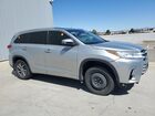 2017 Toyota Highlander Xle Silver vin: 5TDJZRFHXHS401026 Damage: Right Rear Tire, Worn, Replacement Required