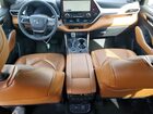 2023 Toyota Highlander Platinum Серебряный vin: 5TDKDRBH7PS519283