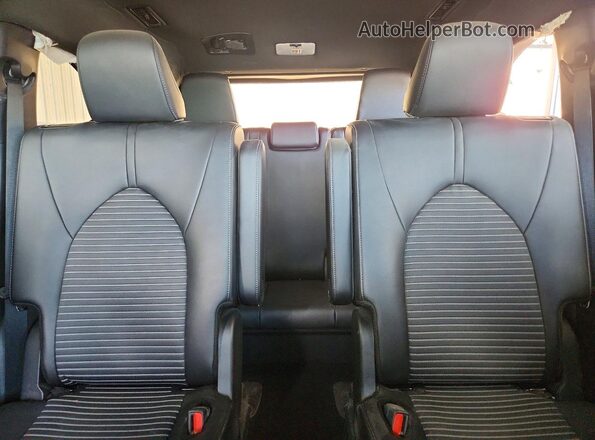 5TDKDRBH8SS589366 2025 TOYOTA HIGHLANDER Black Widok tylnych siedzeń