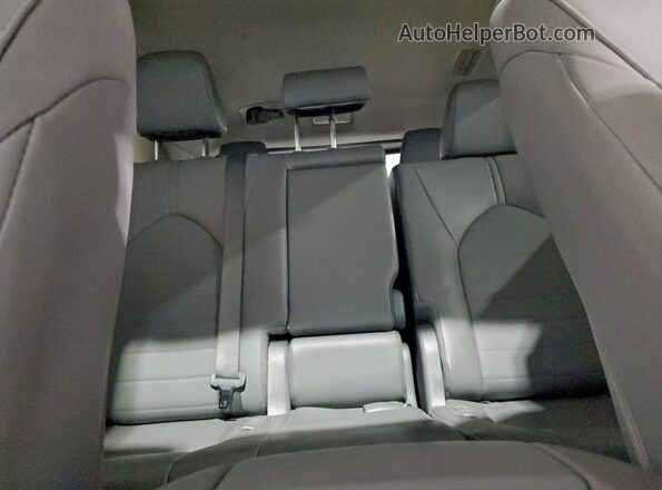 5TDKDRBH9RS543426 2024 TOYOTA HIGHLANDER Белый Вид задних сидений