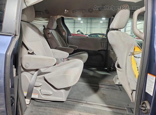 5TDKK3DC3GS737404 2016 TOYOTA SIENNA Синий Вид задней части салона