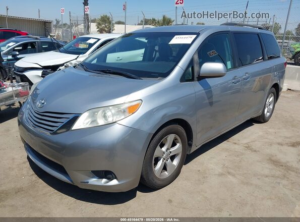 5TDKK3DC3GS739329 2016 TOYOTA SIENNA Серебряный Передняя левая четверть
