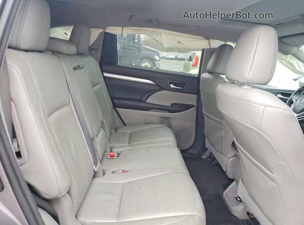 5TDKKRFH5GS502336 2016 TOYOTA LE Charcoal Widok wnętrza z tyłu