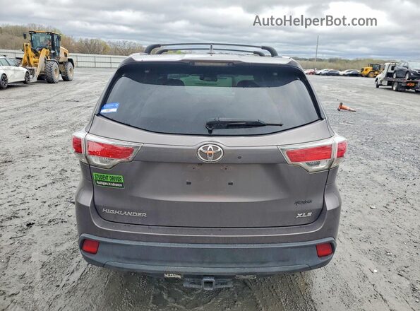 5TDKKRFH5GS502336 2016 TOYOTA LE Charcoal Widok z tyłu
