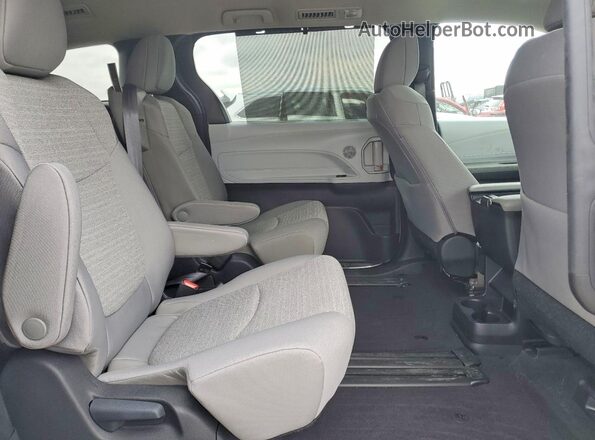 5TDKSKFC2SS194675 2025 TOYOTA SIENNA Белый Вид задней части салона