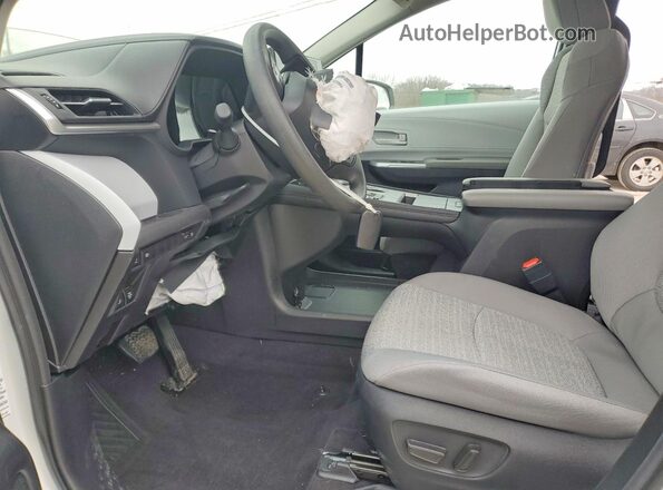 5TDKSKFC2SS194675 2025 TOYOTA SIENNA Белый Вид салона спереди