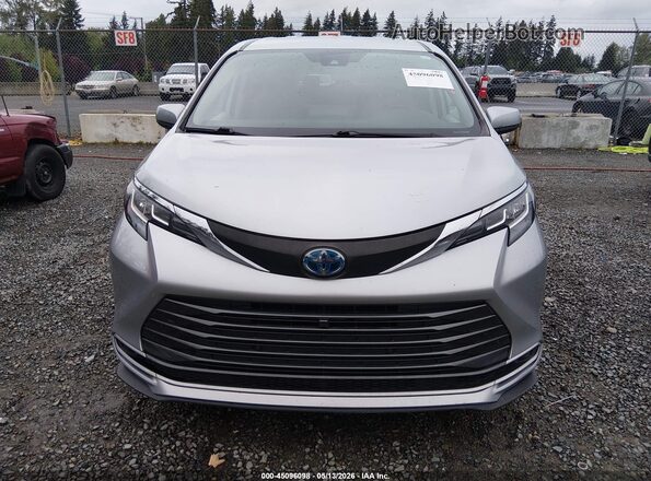 5TDKSKFC3MS036588 2021 TOYOTA LE Серебряный Вид задней части салона