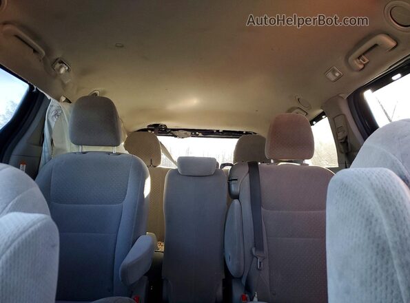 5TDKZ3DC1HS808029 2017 TOYOTA SIENNA Gray Հետևի նստատեղերի տեսք