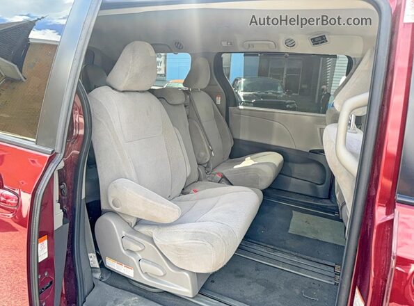 5TDKZ3DC1LS043252 2020 TOYOTA SIENNA Burgundy უკანა ხედი