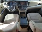 2018 Toyota Sienna Le 8-passenger Maroon vin: 5TDKZ3DC2JS901700