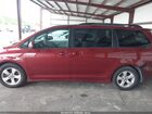 2018 Toyota Sienna Le 8 Passenger Red vin: 5TDKZ3DC2JS909912