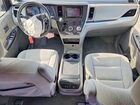 2018 Toyota Sienna Le 8-passenger White vin: 5TDKZ3DC4JS913380