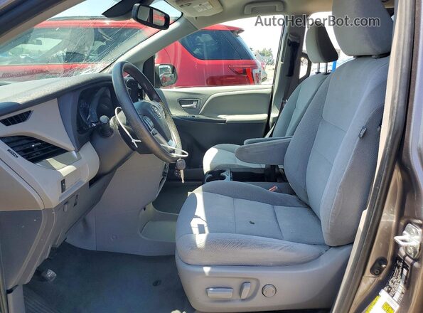 5TDKZ3DC6LS065456 2020 TOYOTA SIENNA Gray Vista interior delantera