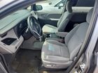 2017 Toyota Sienna Le Серебряный vin: 5TDKZ3DC7HS875654