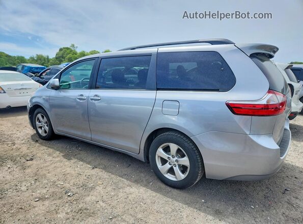 5TDKZ3DC7HS875654 2017 TOYOTA SIENNA Серебряный Задняя левая четверть