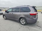 2018 Toyota Sienna Le Gray vin: 5TDKZ3DC8JS921997
