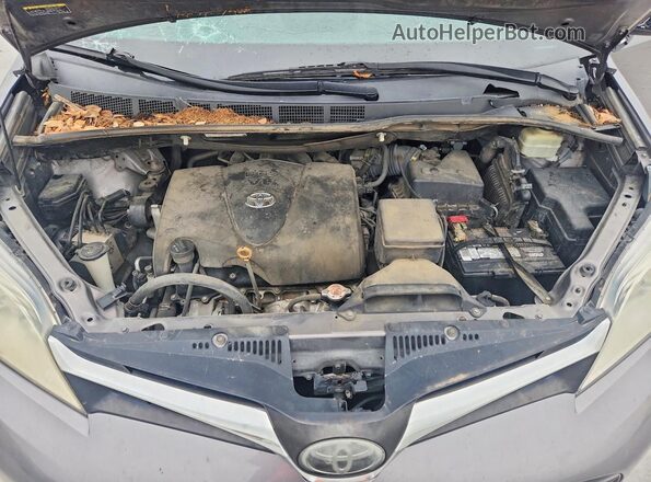 5TDKZ3DC8JS921997 2018 TOYOTA SIENNA Gray ძრავის განყოფილების ხედი