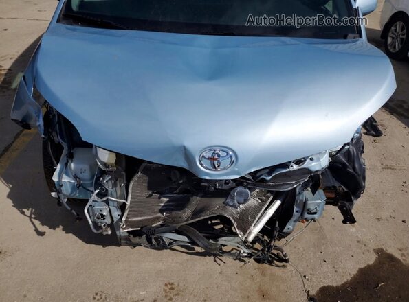 5TDKZ3DC9HS846558 2017 TOYOTA SIENNA Синий Вид подкапотного пространства