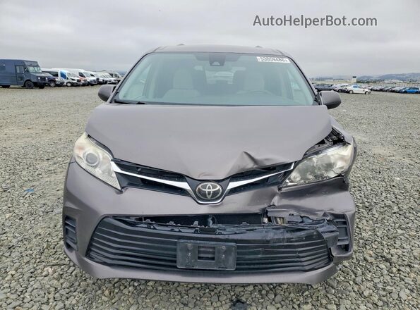 5TDKZ3DC9JS949839 2018 TOYOTA SIENNA Gray Widok z przodu
