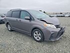 2018 Toyota Sienna Le Gray vin: 5TDKZ3DC9JS949839
