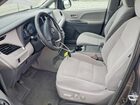 2018 Toyota Sienna Le Gray vin: 5TDKZ3DC9JS949839