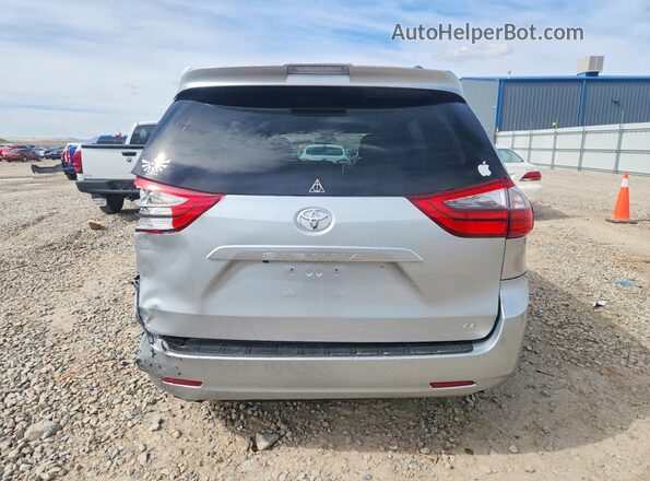 5TDKZ3DCXLS049308 2020 TOYOTA SIENNA Серебряный Вид сзади