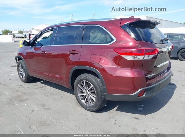 5TDKZRFH1HS232325 2017 TOYOTA LE Burgundy Trasero izquierdo
