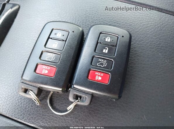 5TDKZRFH1HS232325 2017 TOYOTA LE Burgundy Vista del salpicadero