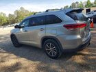 2018 Toyota Highlander Xle Серебряный vin: 5TDKZRFH2JS544465
