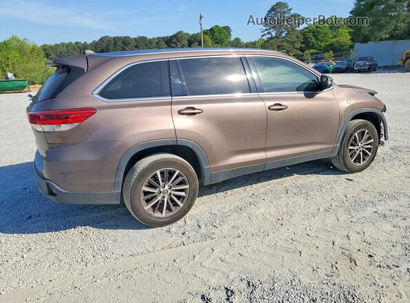 5TDKZRFH2KS313552 2019 TOYOTA HIGHLANDER Gray Trasero derecho