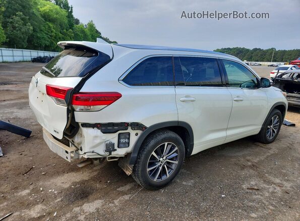 5TDKZRFH3JS541168 2018 TOYOTA HIGHLANDER White Tył prawy
