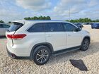2019 Toyota Highlander Xle White vin: 5TDKZRFH5KS320611