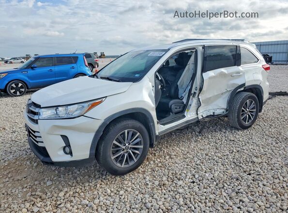 5TDKZRFH5KS320611 2019 TOYOTA HIGHLANDER White Przód lewy