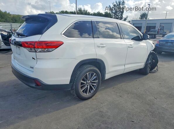 5TDKZRFH6HS203404 2017 TOYOTA LE Белый Задняя правая четверть