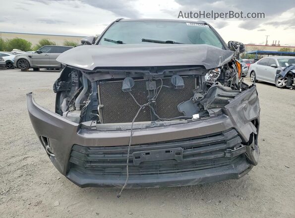 5TDKZRFH6JS280599 2018 TOYOTA HIGHLANDER Charcoal Front view