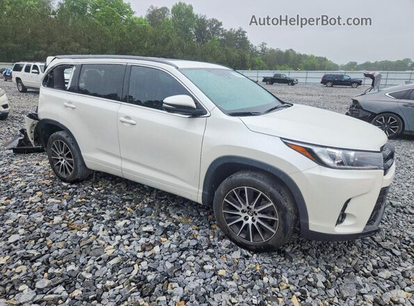 5TDKZRFH7JS532618 2018 TOYOTA HIGHLANDER White Front right