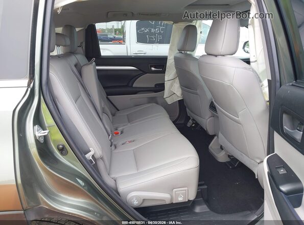 5TDKZRFH8JS249094 2018 TOYOTA LE Green Widok naklejki z numerem VIN