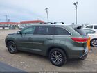 2018 Toyota Highlander Xle Green vin: 5TDKZRFH8JS249094